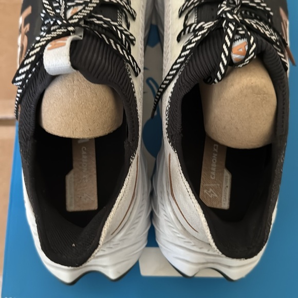 Hoka One Carbon X3 - Picture 8 of 8